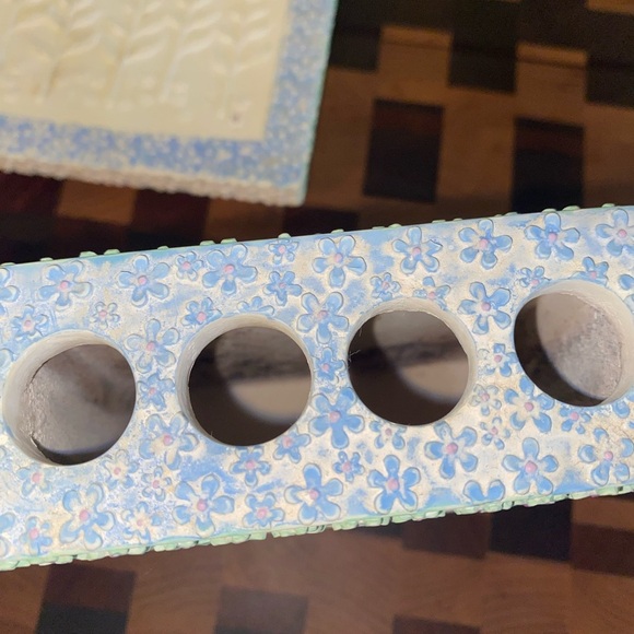 Vintage Shabby Chic Pastel Floral Embossed Decorative Toothbrush & Soap Dish - Picture 13 of 15